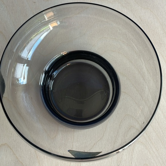 Mid Century Gray Smoke Glass Console Bowl and Taper Candle Holders Set, 1960s - Picture 4 of 7